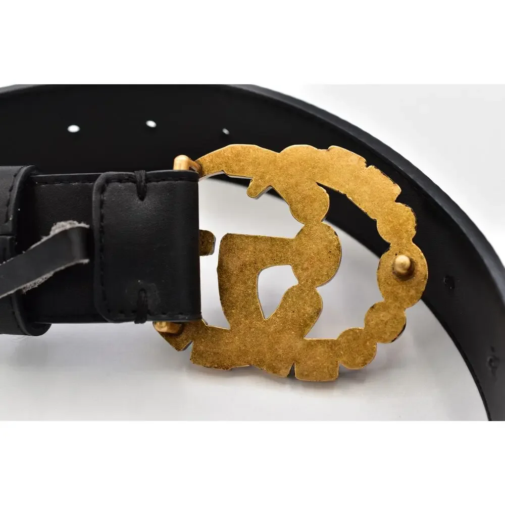 Gucci striking vintage
